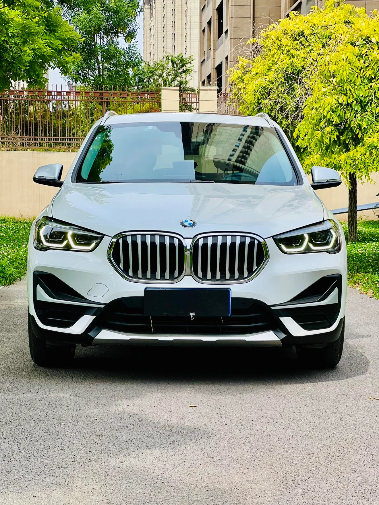 BMW X1 xDrive 25Li - exterior