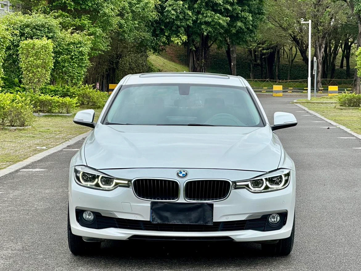 BMW 3 Series 320Li - exterior
