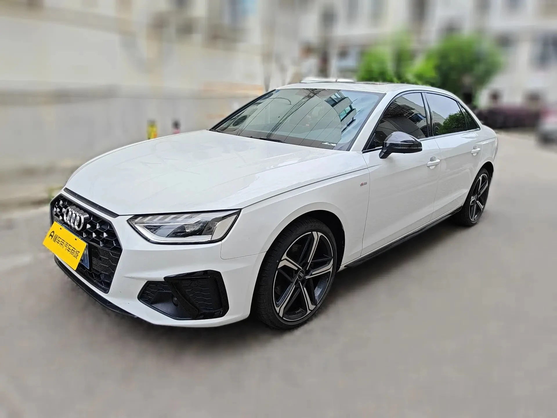Audi A4L 40 TFSI Luxury Dynamic Model