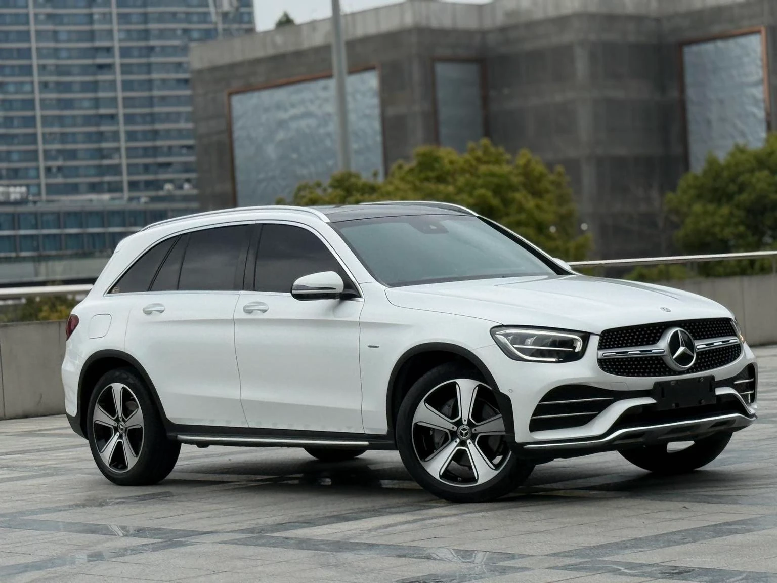 Mercedes-Benz GLC-Class GLC300 L Facelift 4MATIC - exterior