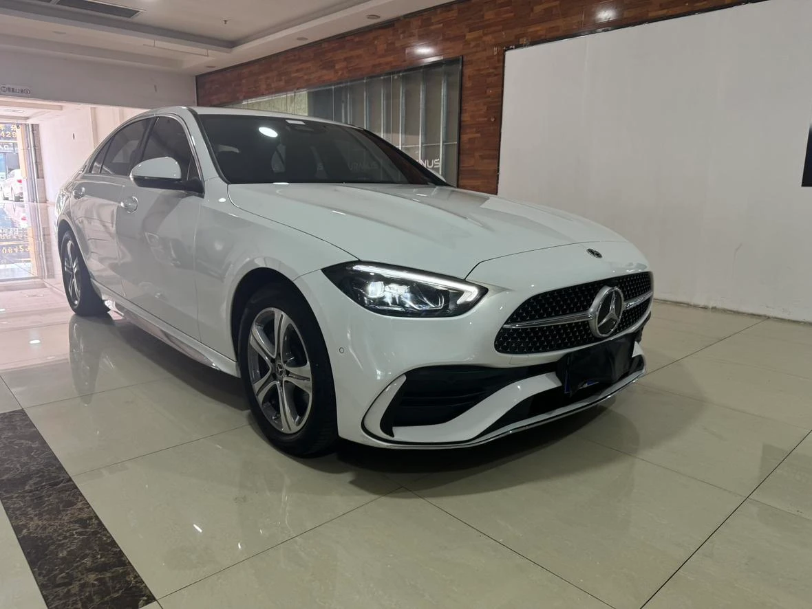 Mercedes-Benz C-Class C200 L Sport Edition - exterior