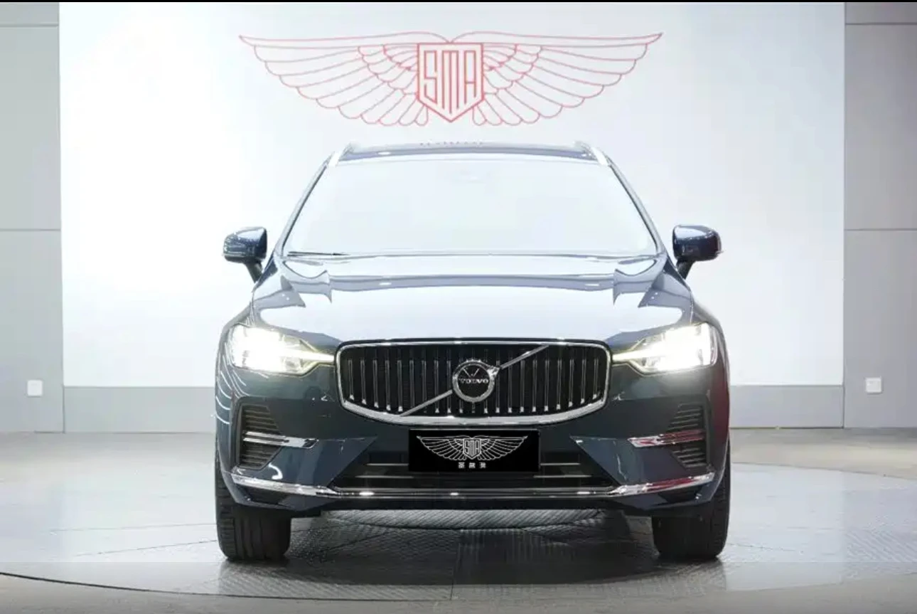 Volvo XC60 B5 AWD Comfort Luxury Edition - exterior