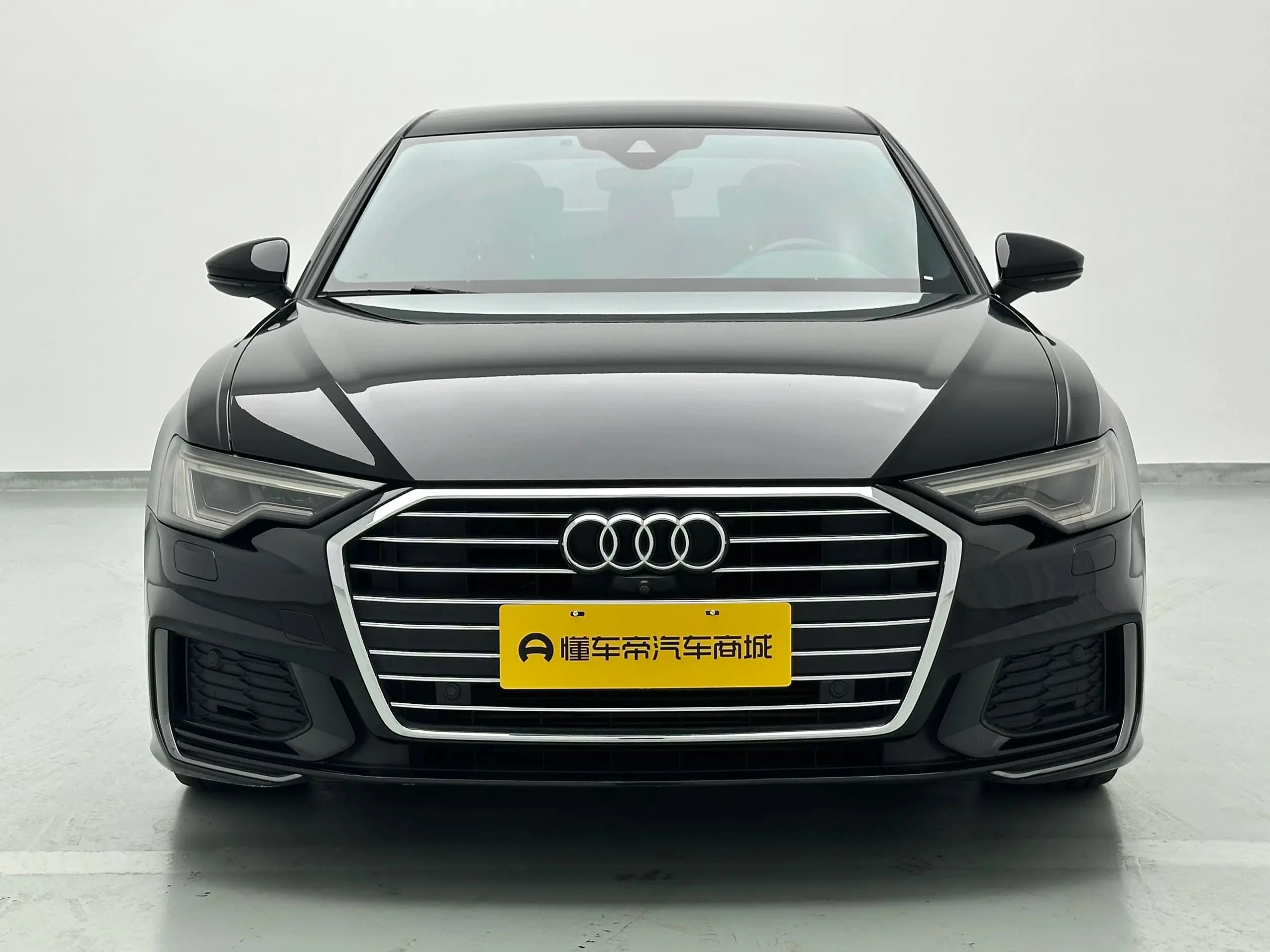 Audi A6L 40TFSI  - exterior