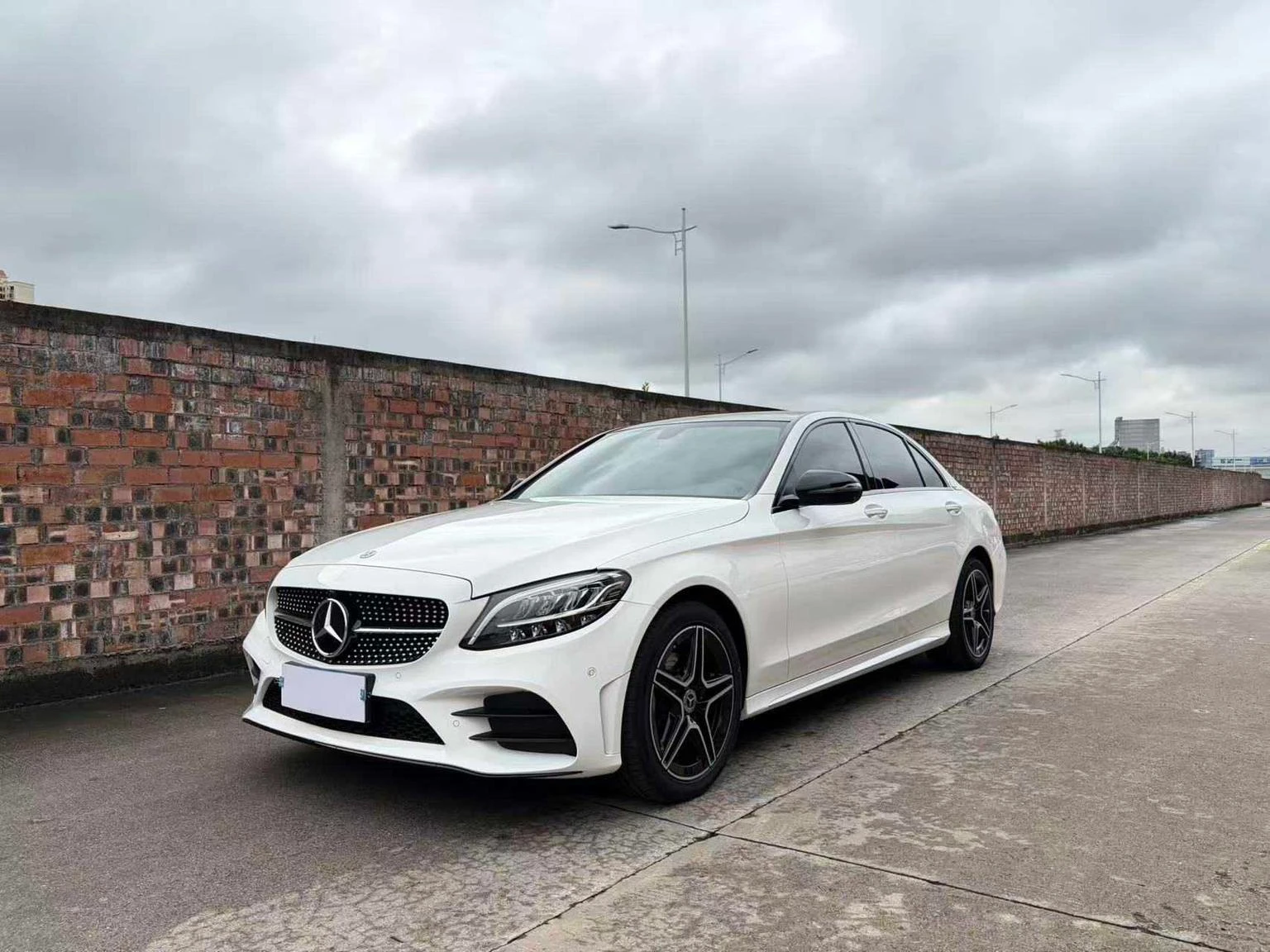 Mercedes-Benz C-Class  260 L 