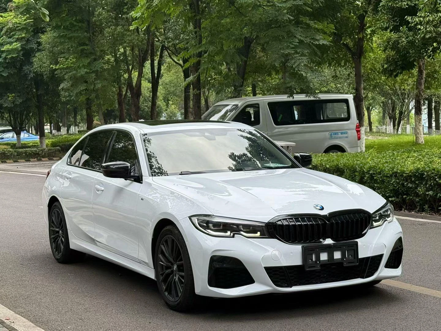 BMW 3 Series 325Li M Sport Shadow Edition - exterior