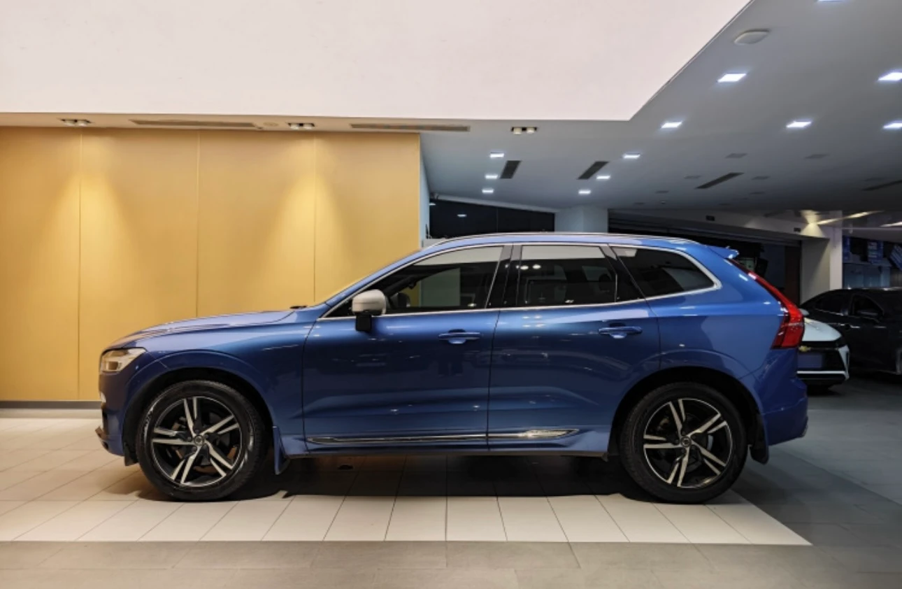 Volvo XC60 T5 AWD Sport 