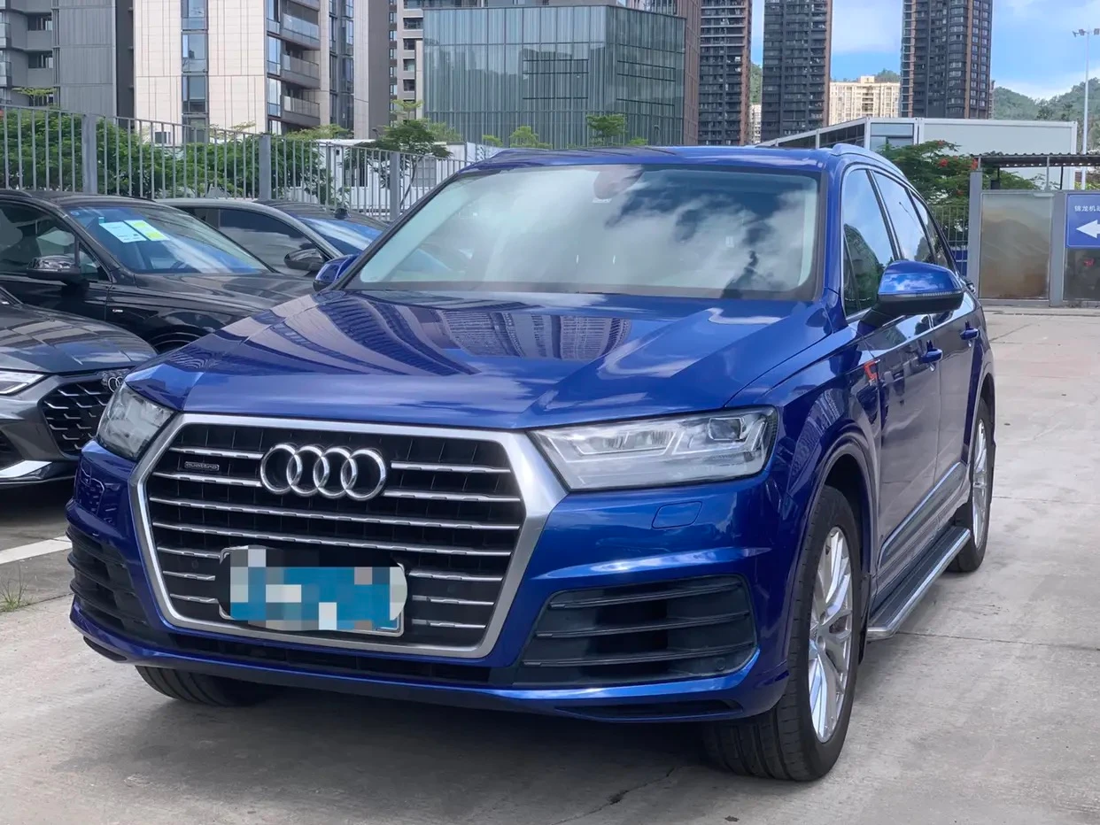 Audi Q7 45TFSI Sport