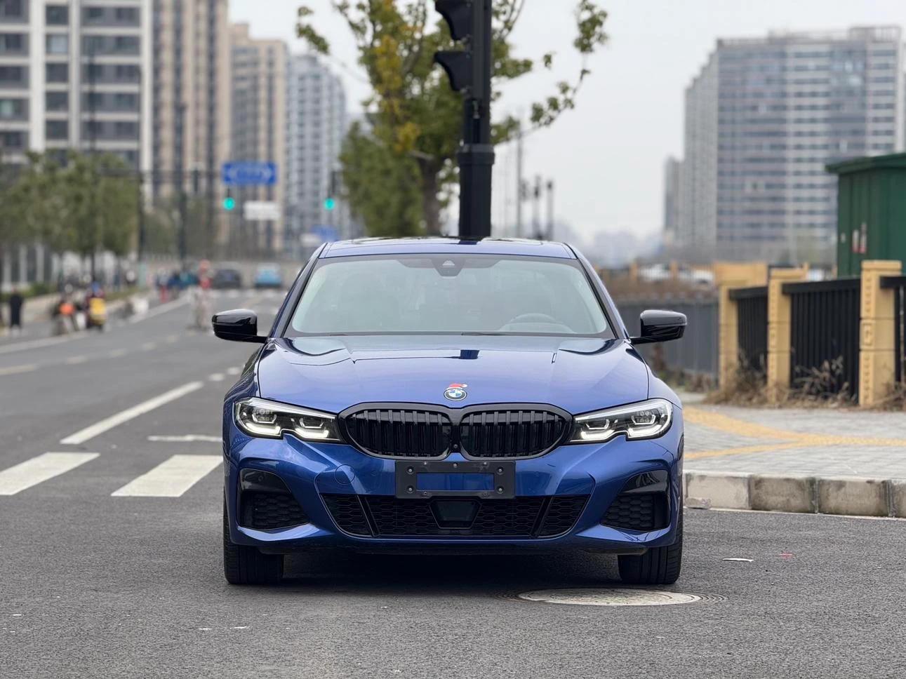 BMW 3 Series 330Li xDrive M Sport - exterior