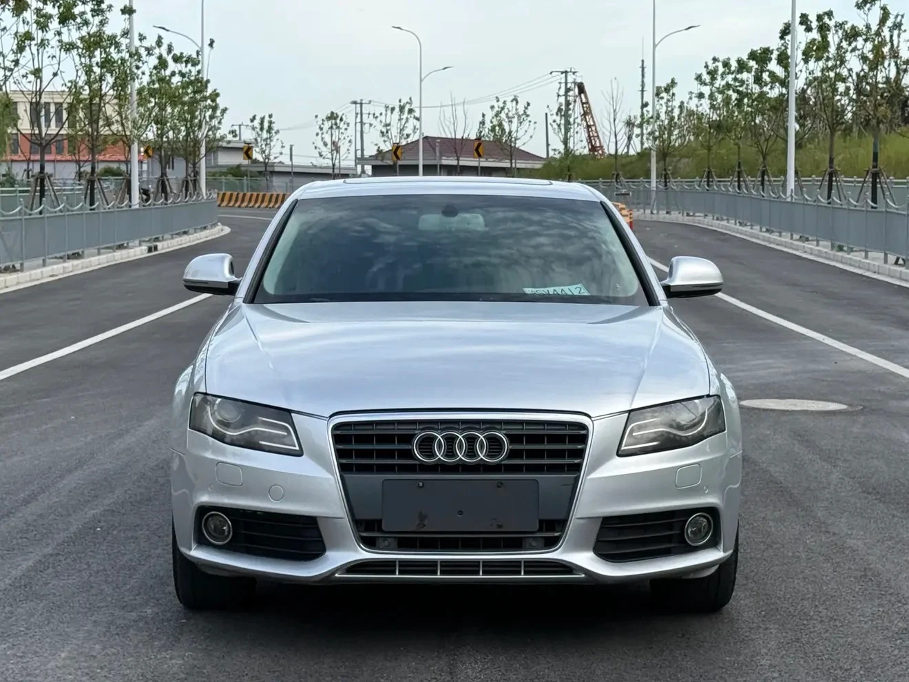 Audi A4L standard - exterior