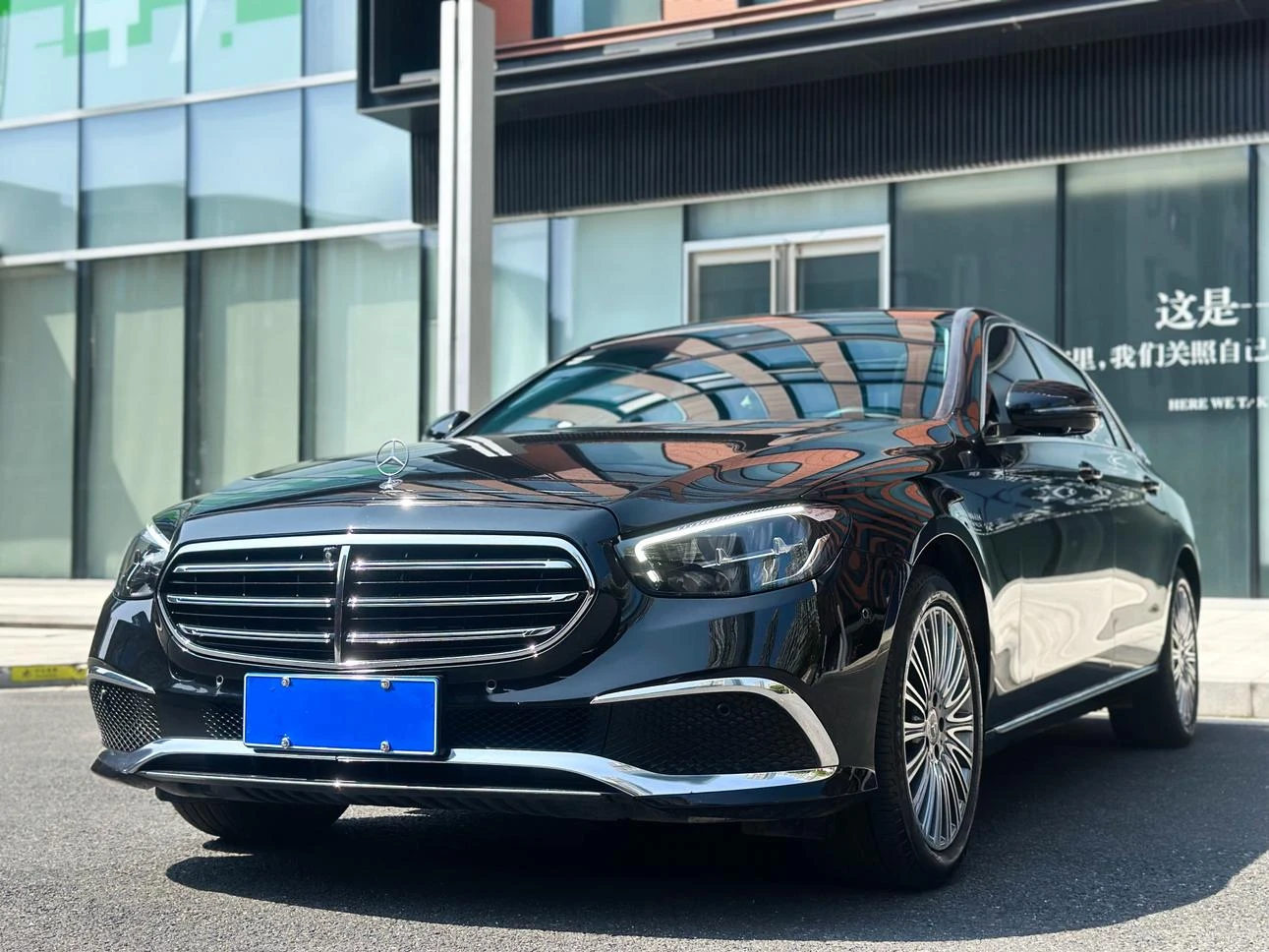 Mercedes-Benz E-Class  300 L Luxury Edition Sedan