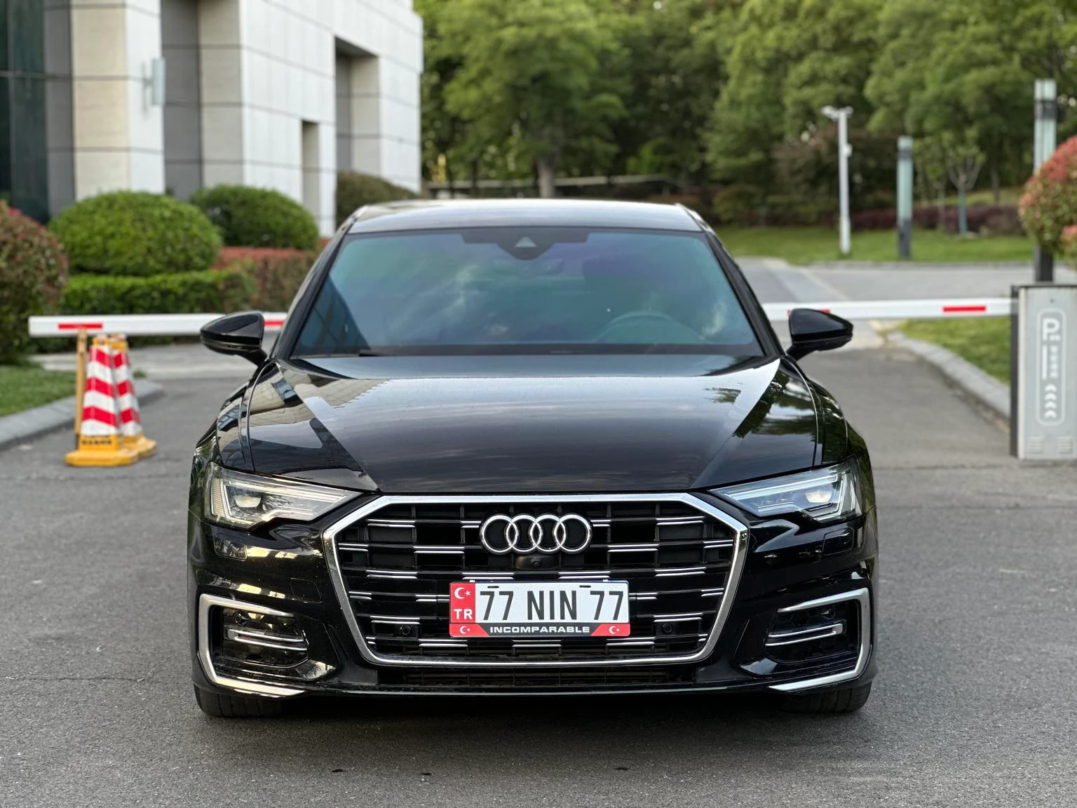 Audi A6L 45 TFSI  - exterior