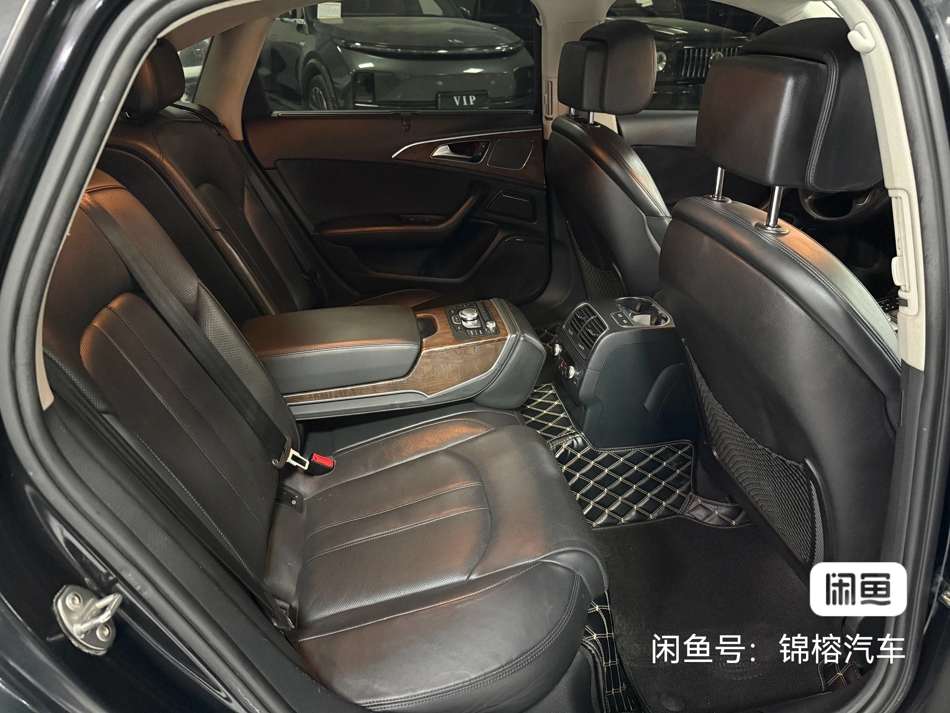 Audi A6L - interior