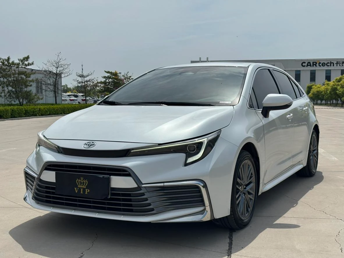 Toyota Lingshang 2.0L Luxury Edition