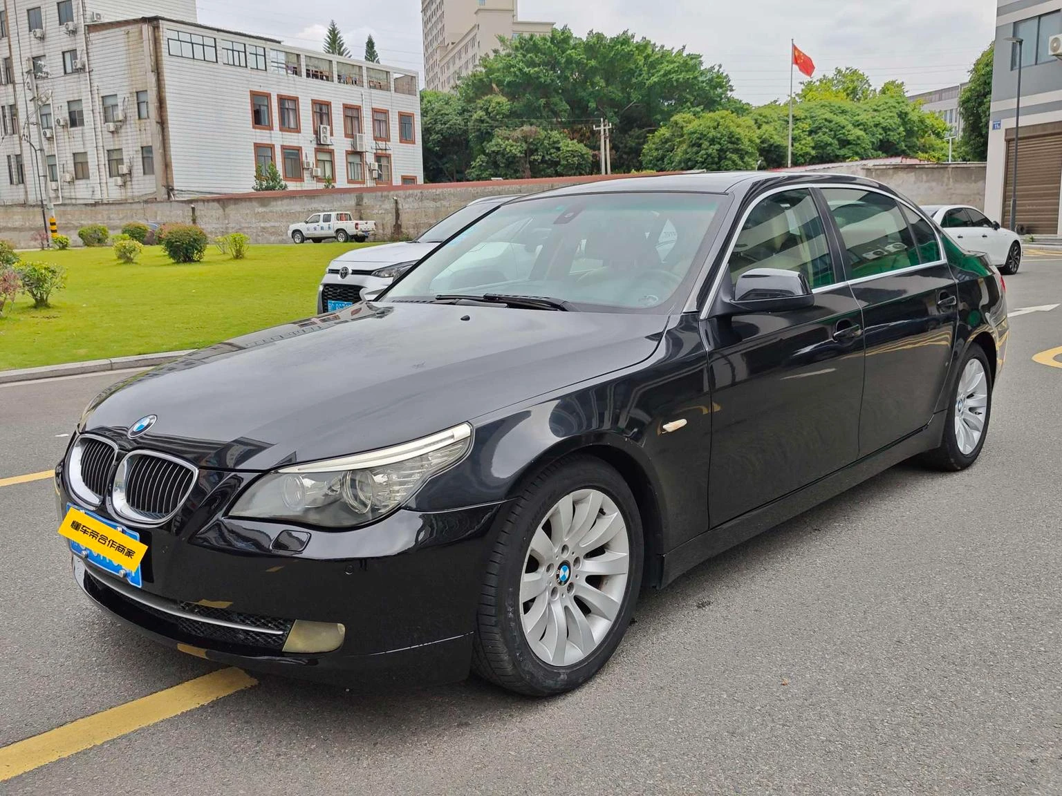 BMW 5 Series  530Li 