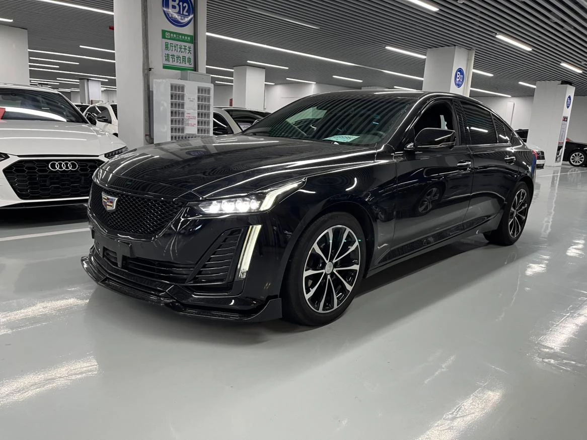 Cadillac CT5 28T Fashion