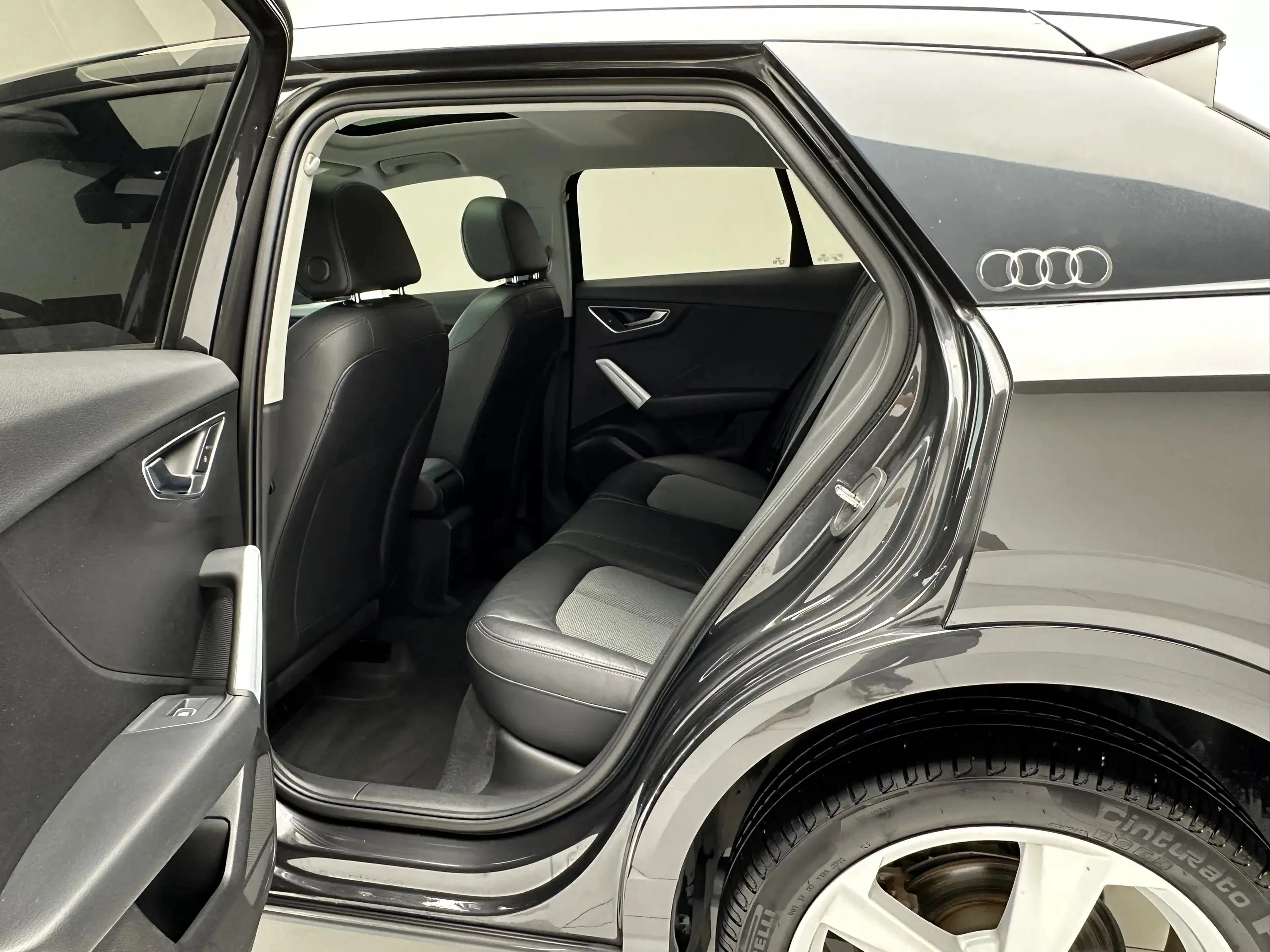 Audi Q2L 35TFSI Fashion Dynamic
