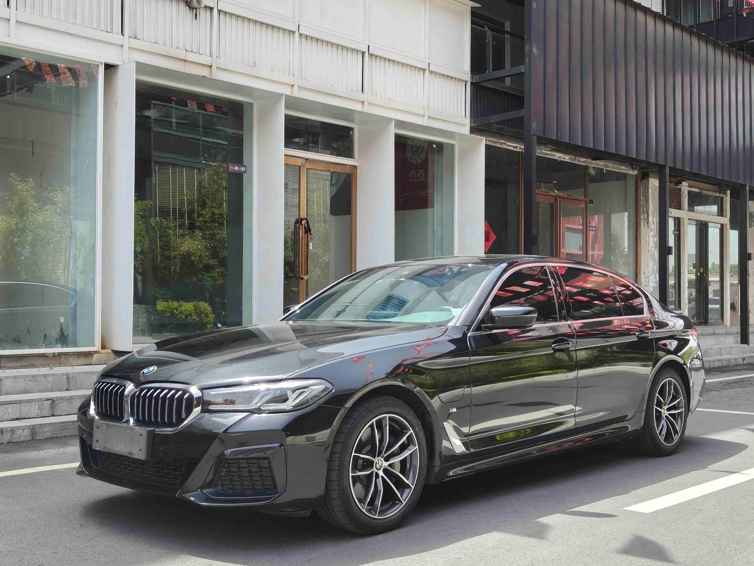 BMW 5 Series PHEV 535Le M Sport Package - exterior