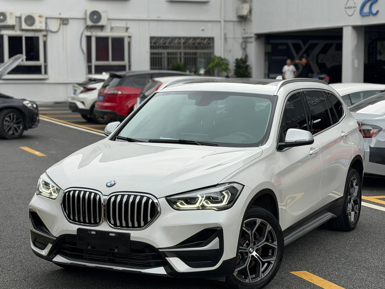 BMW X1 sDrive20Li Fashion - exterior