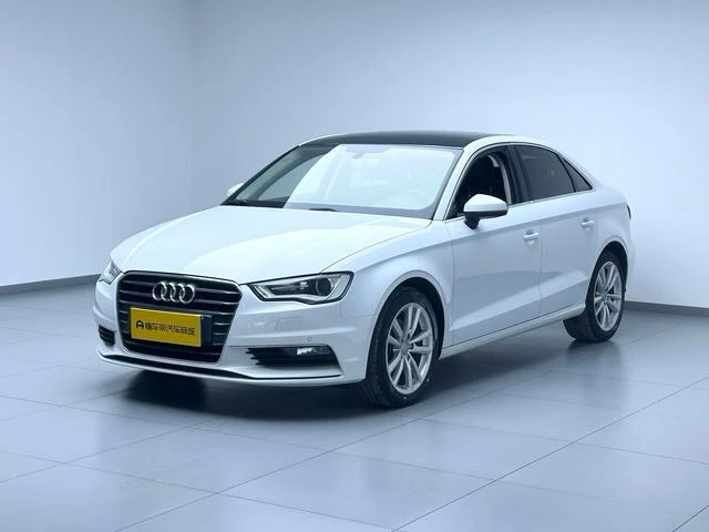 Audi A3 35 TFSI Style Trim
