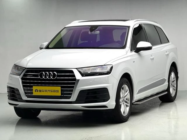 Audi Q7 40 TFSI Sport Trim