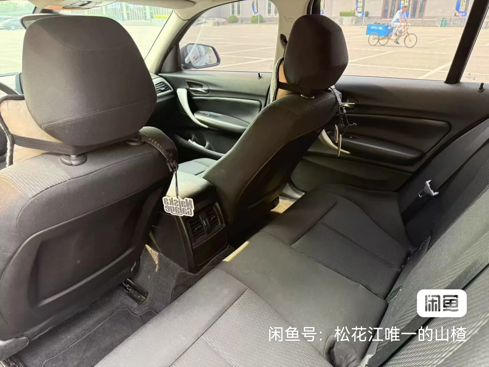 BMW 118i - interior