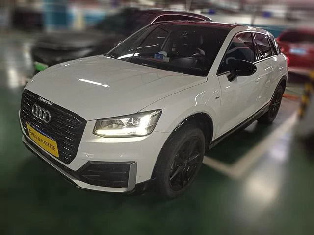 Audi Q2L 35 TFSI Fashion Dynamic