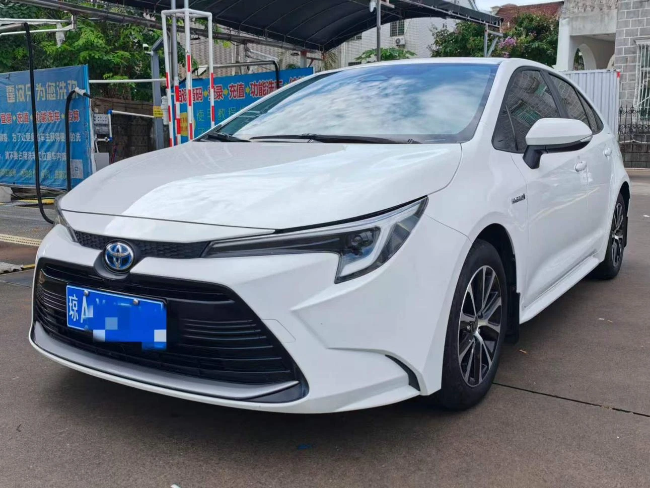 Toyota Levin Hybrid 1.8L Luxury Edition