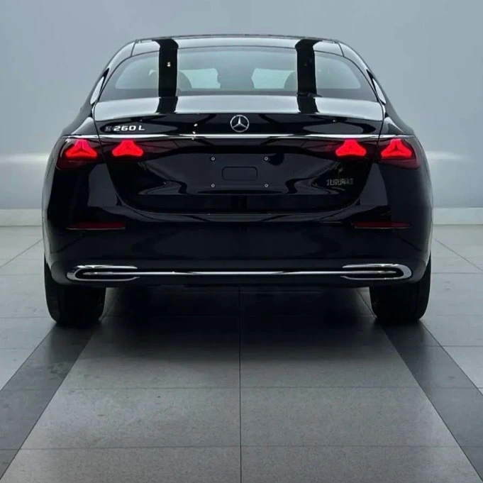 Mercedes-Benz E-Class E260L Classic - exterior