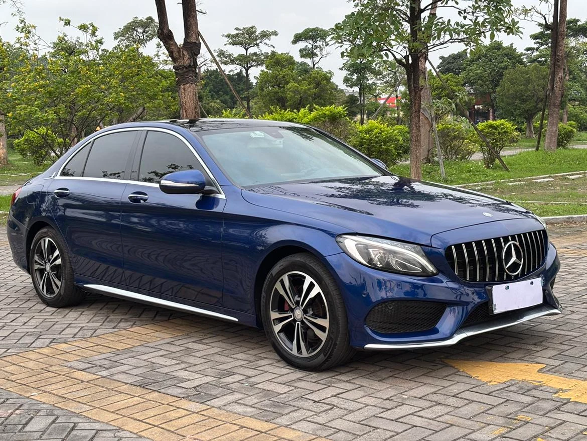 Mercedes-Benz C 200 L Sport - exterior
