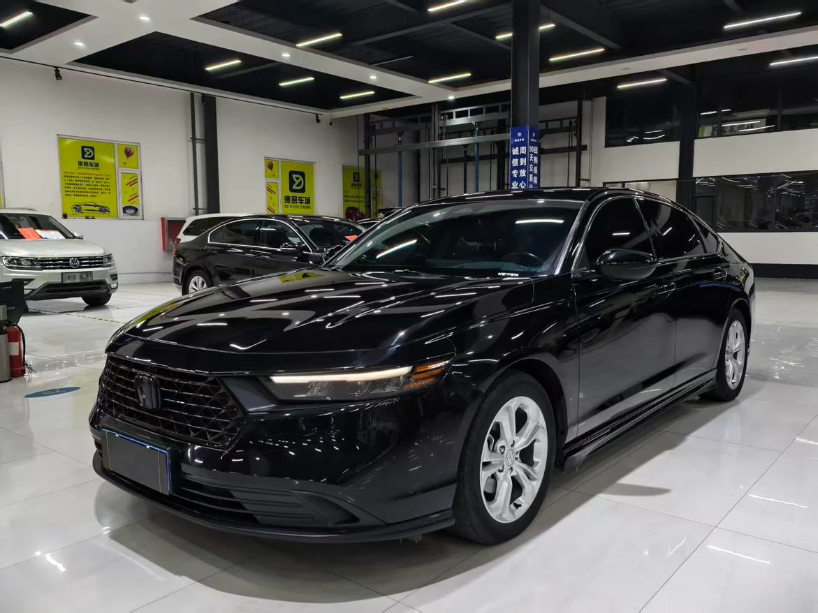 Honda Accord Rui·T Dynamic 260TURBO Luxury Edition