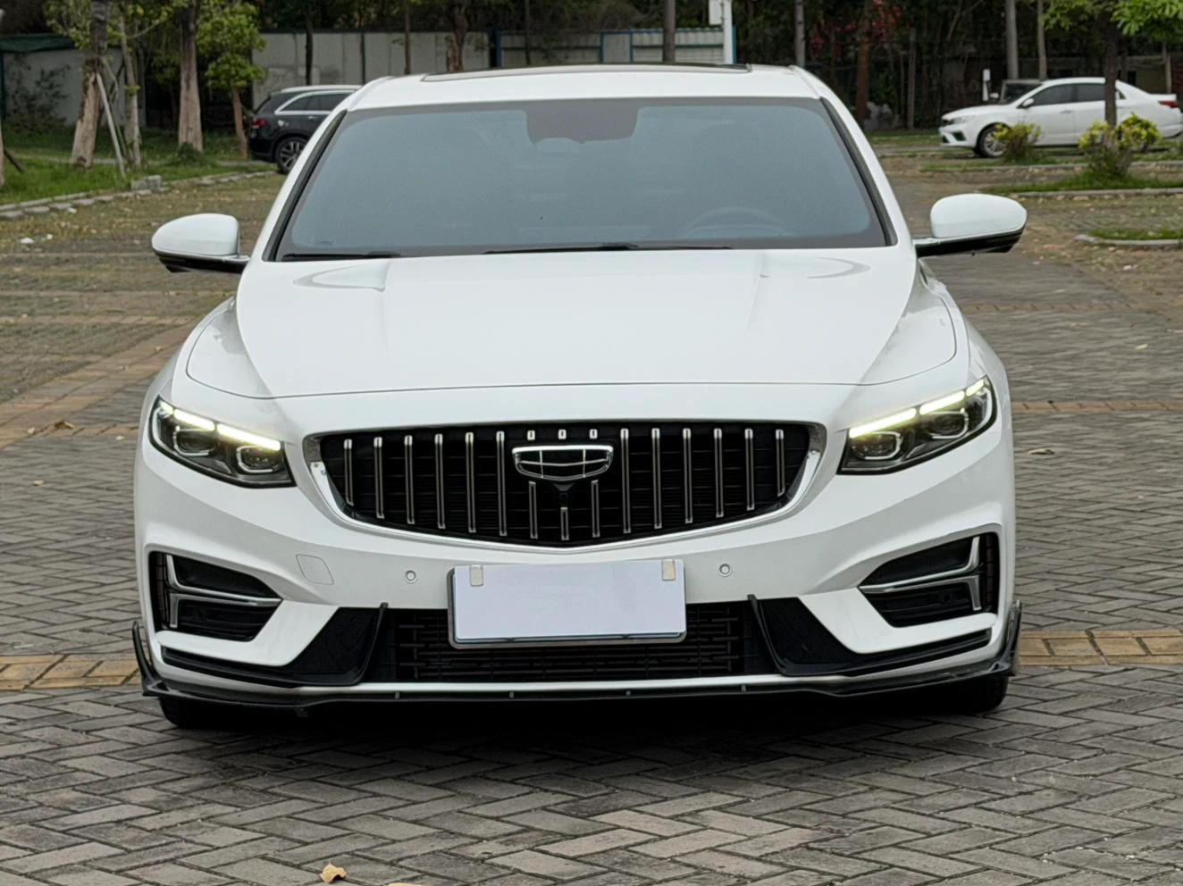 Geely Xingrui 1.5T Kunlun Edition - exterior