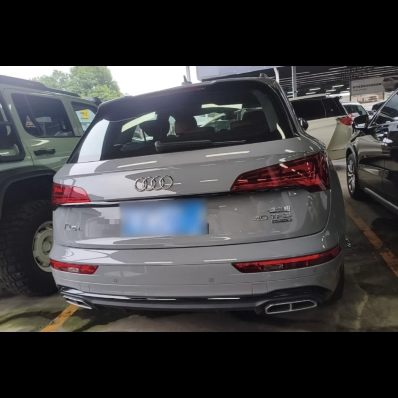 Audi Q5L Luxury Dynamic 40 - exterior
