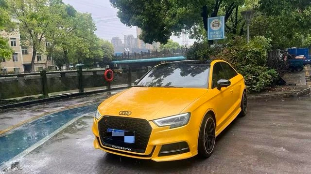 Audi S3 2.0T Limousine