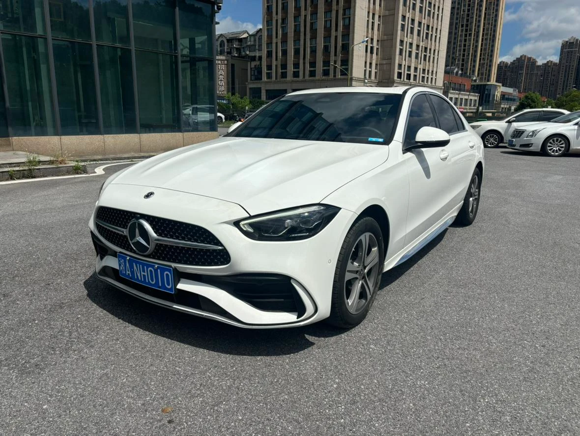 Mercedes-Benz C-Class C200L