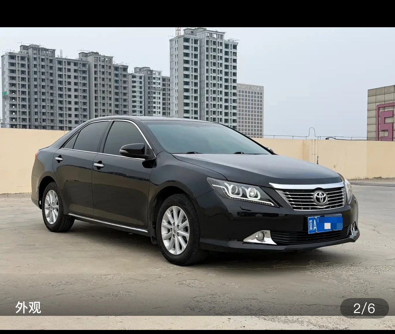 Toyota Camry 2.5G Luxury Navigation Edition - exterior