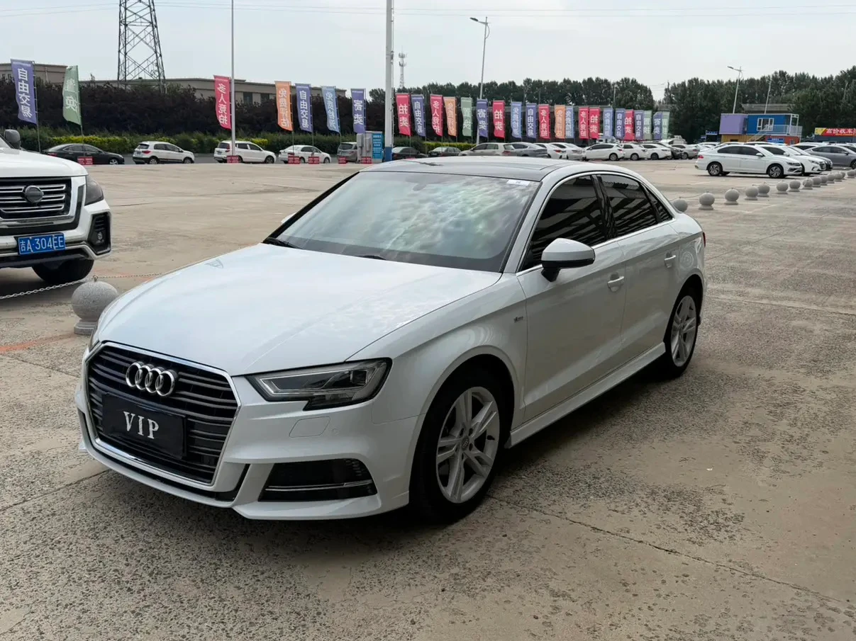 Audi A3 35TFSI Fashion Line