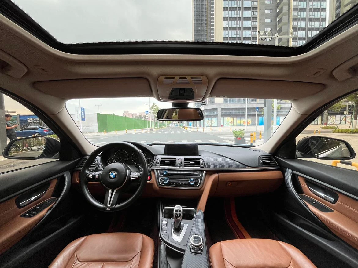 BMW 3 Series  328Li  - interior