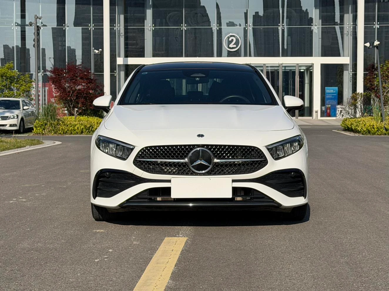 Mercedes-Benz A-Class Facelift A 200 L Fashion Edition - exterior