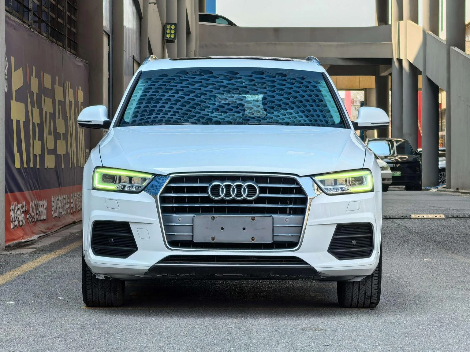 Audi Q3  30 30th Anniversary Edition  - exterior