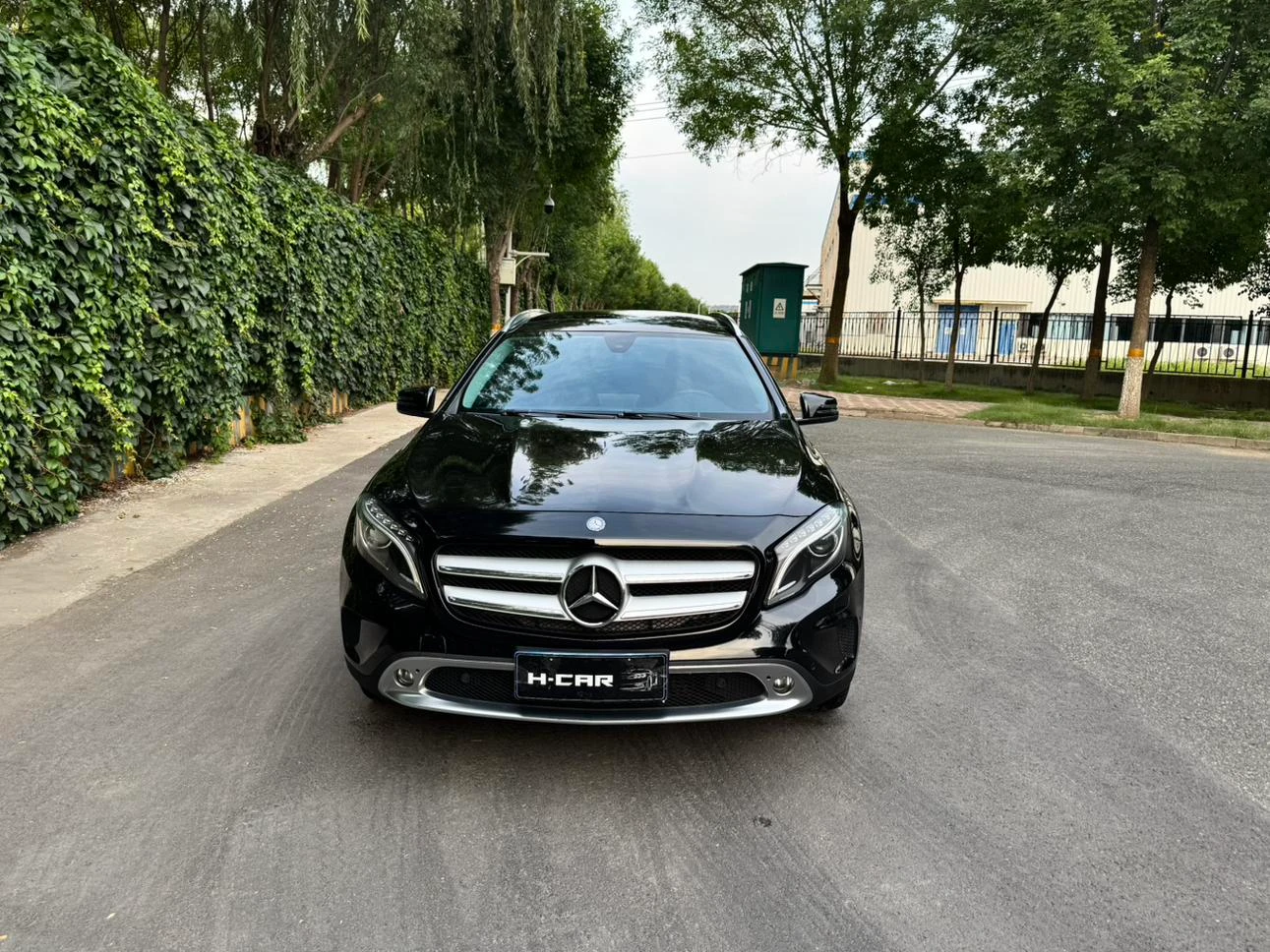 Mercedes-Benz GLA200 Dynamic - exterior