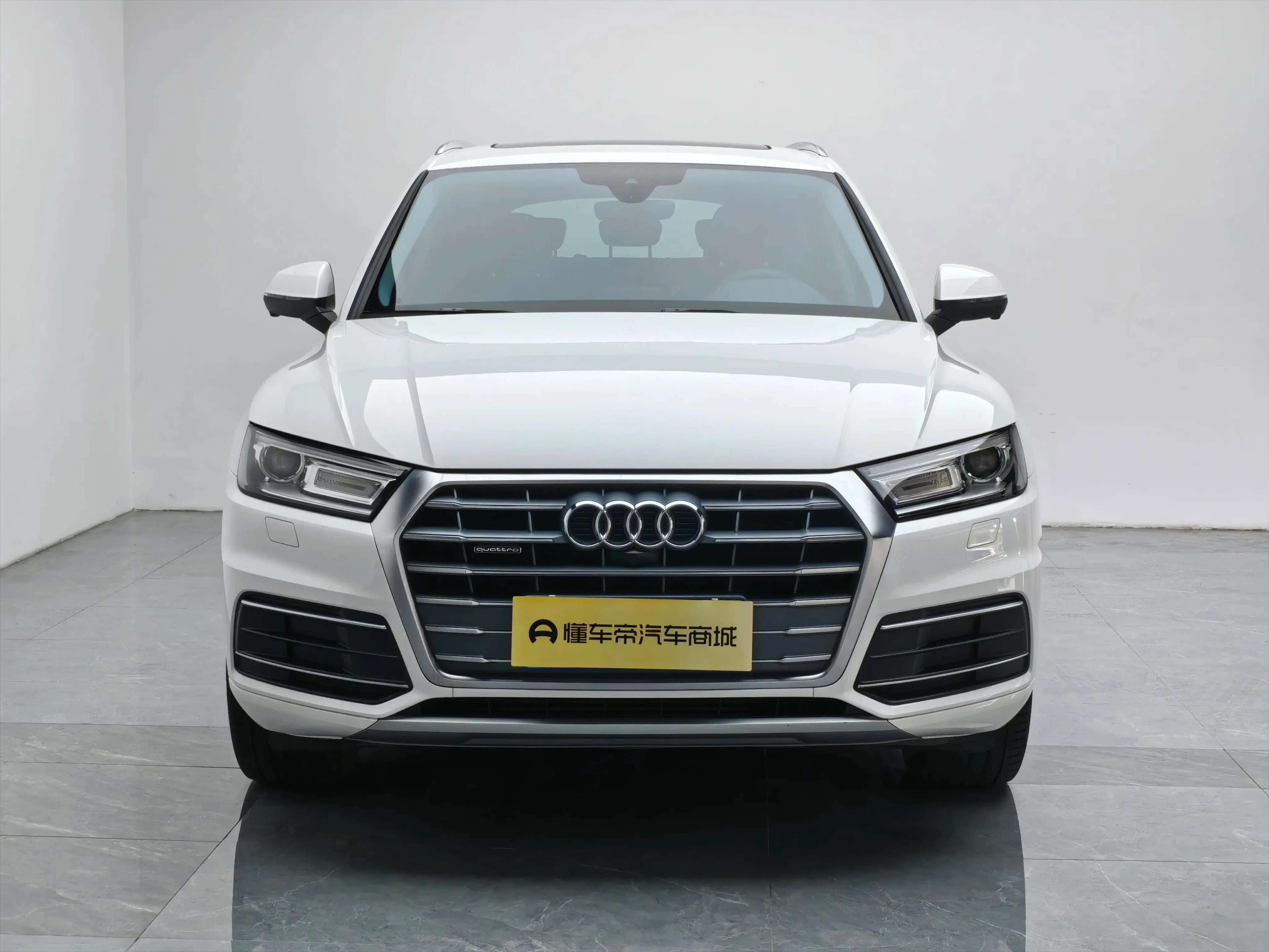 Audi Q5L 40TFSI Progressive - exterior