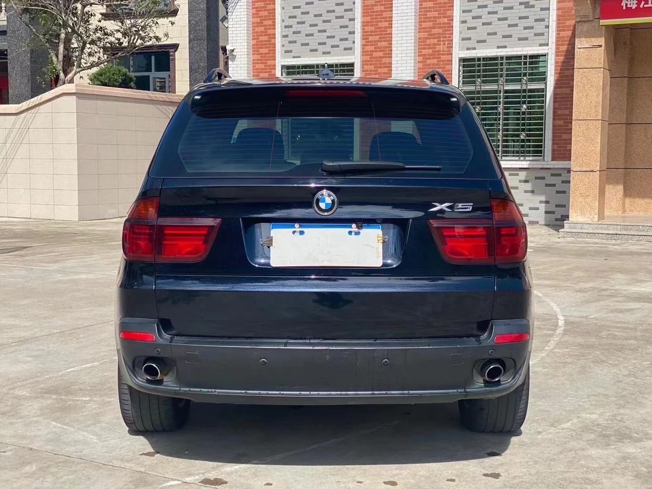BMW X5 xDrive30i Premium - exterior