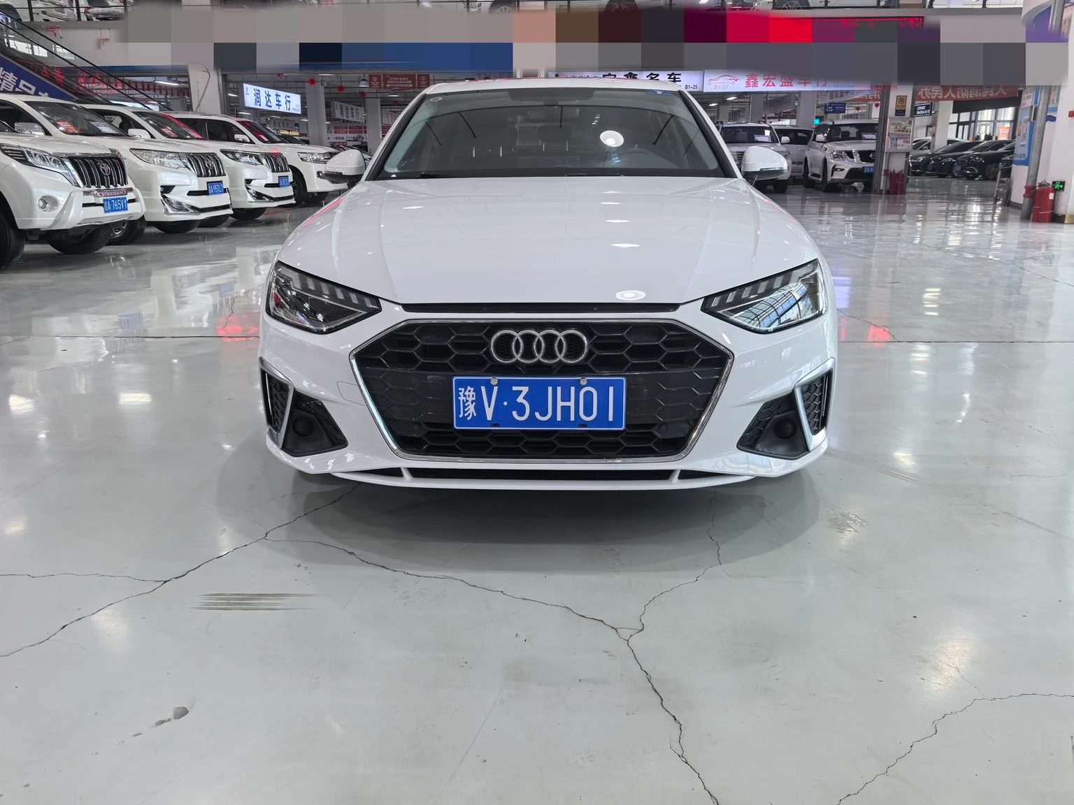 Audi A4L 40 TFSI Luxury Dynamic Starry Night Edition - exterior