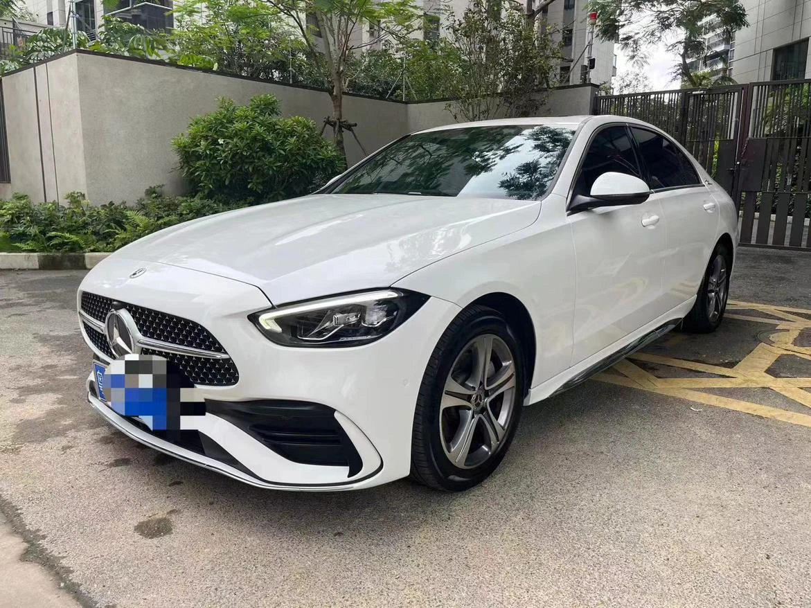 Mercedes-Benz C-Class 200 L Sport - exterior