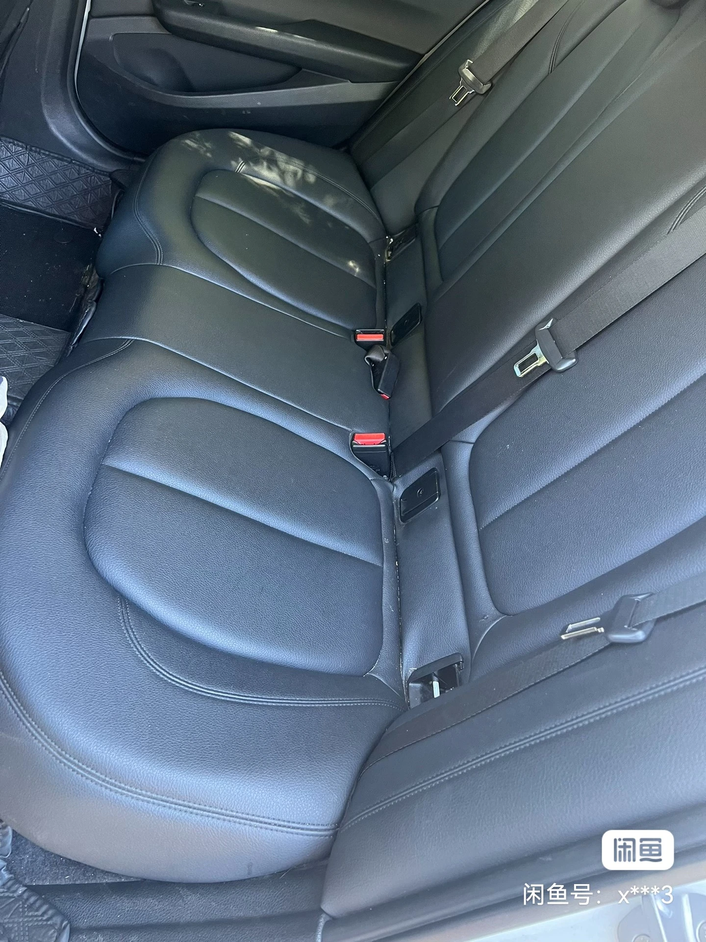 BMW 118 - interior