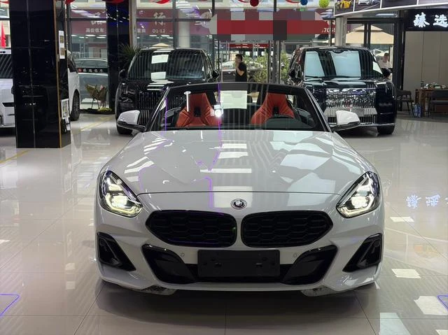 BMW Z4 sDrive 25i M Sport Package - exterior
