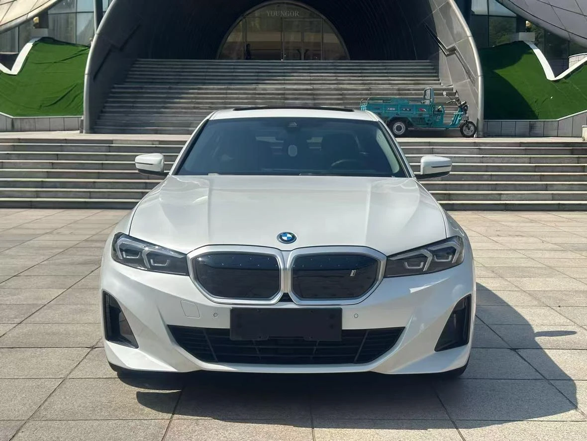 BMW i3 eDrive35L - exterior
