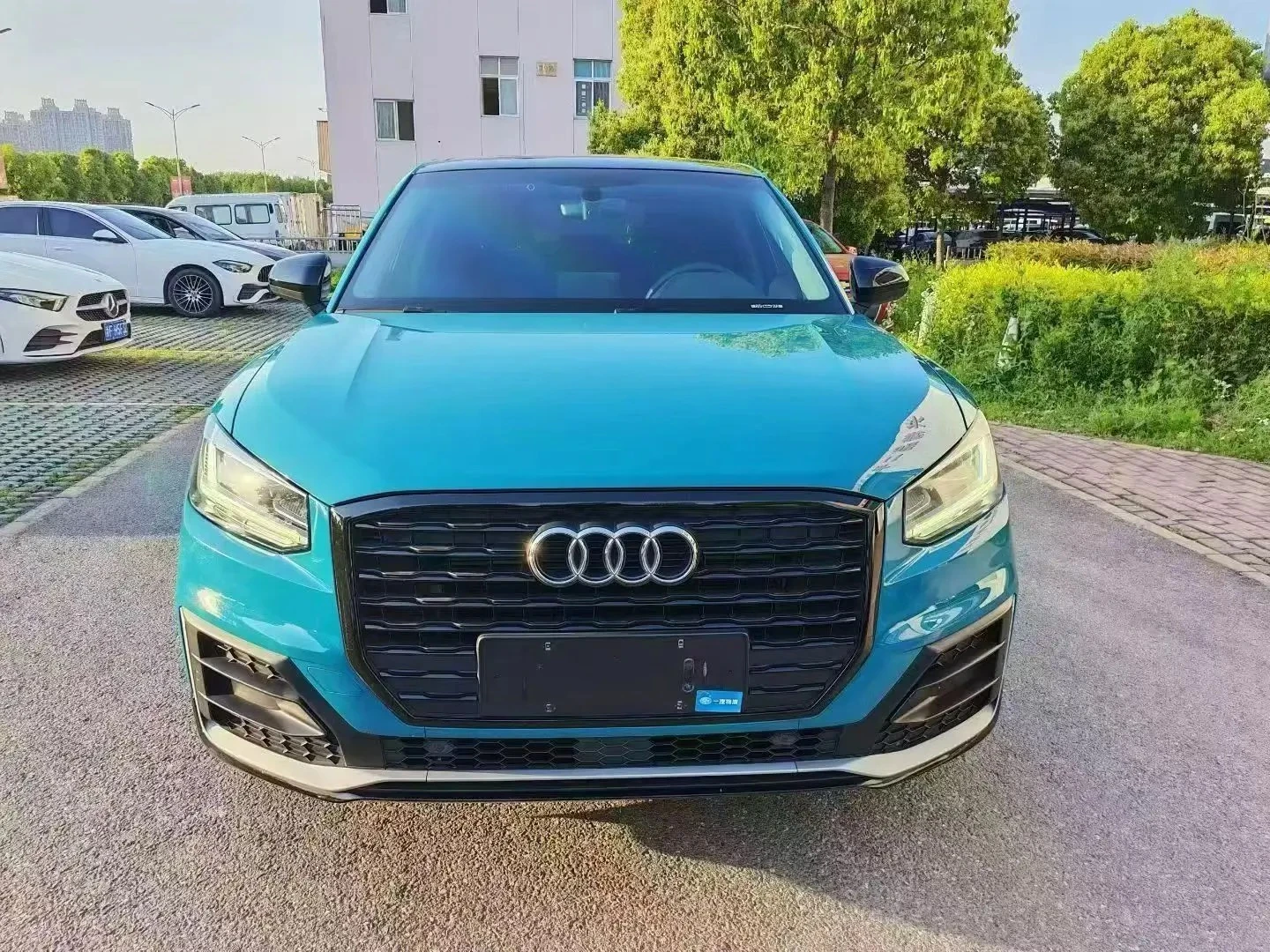 Audi Q2L 35TFSI Progressive Dynamic Trim - exterior