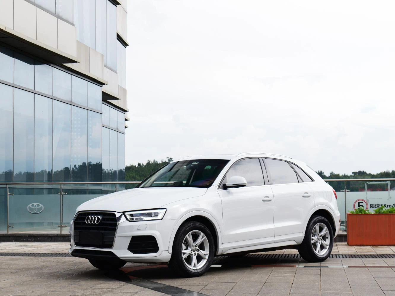 Audi Q3 35 TFSI 30th Anniversary Edition 