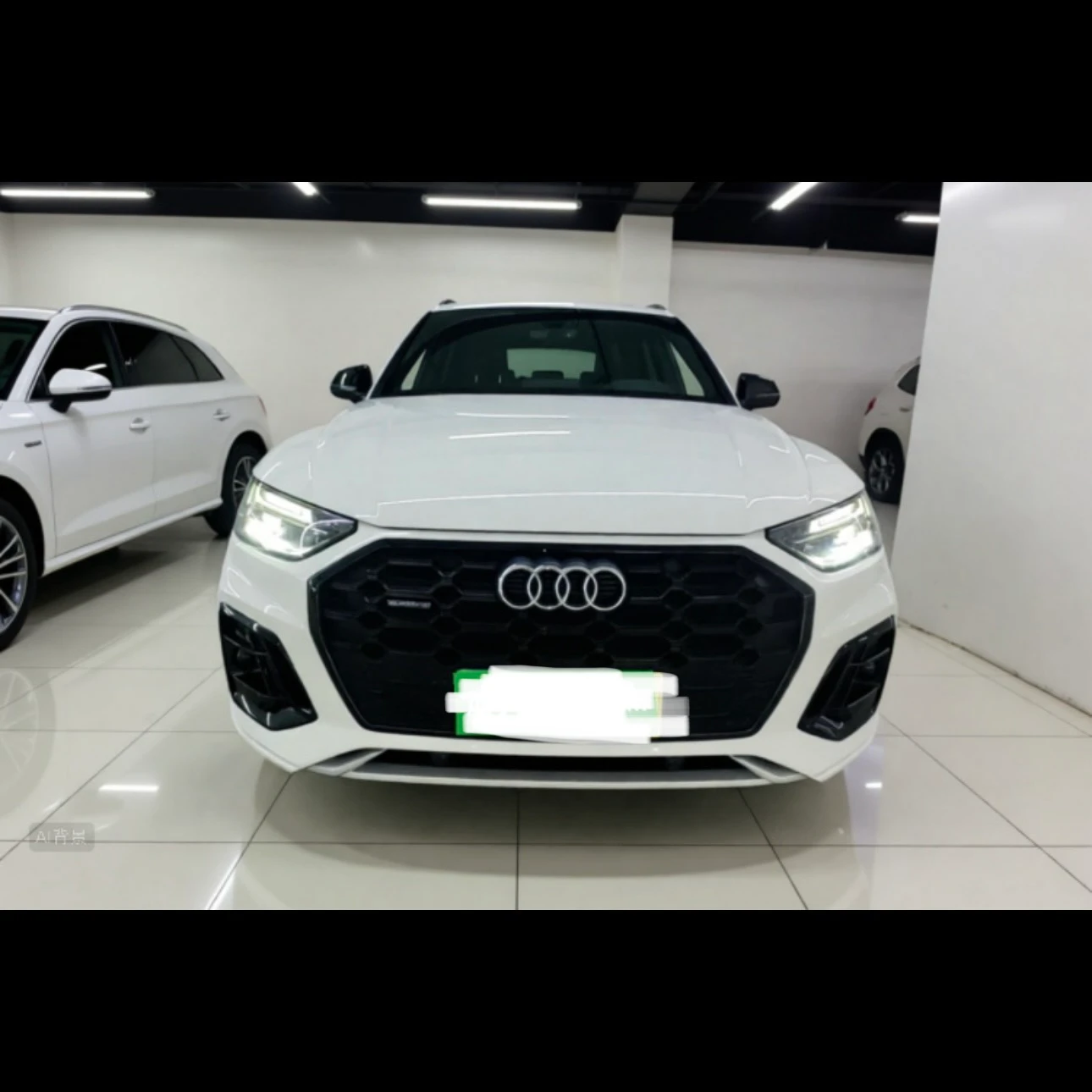 Audi Q5L 40 TFSI Luxury Dynamic  - exterior